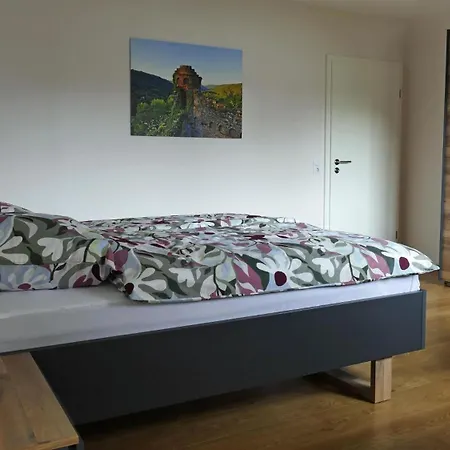 Lägenhet Hirtenberg Bad König