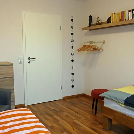 Hirtenberg * Bad König